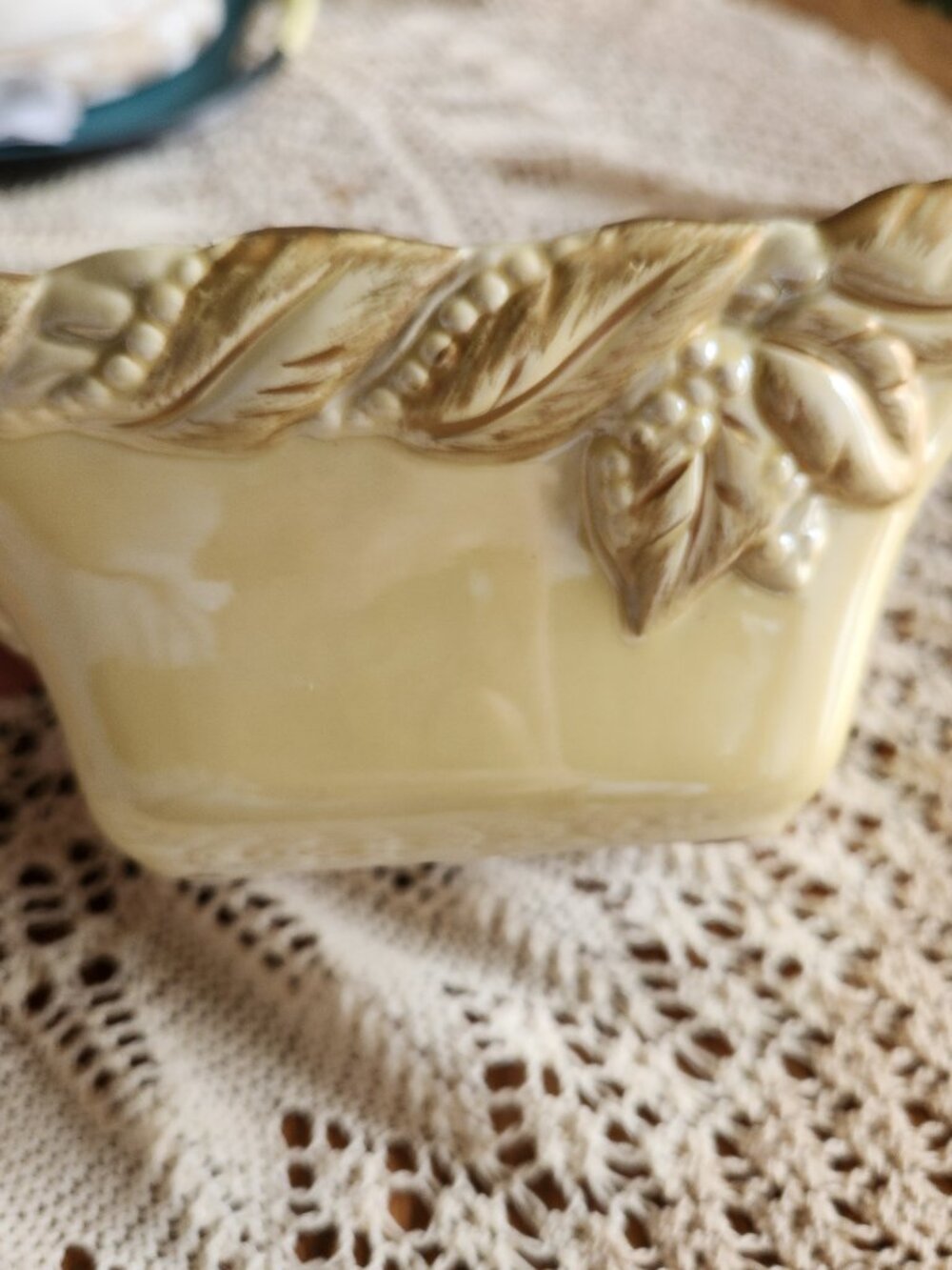 Belae Brand 1999 Ceramic Candy Dish